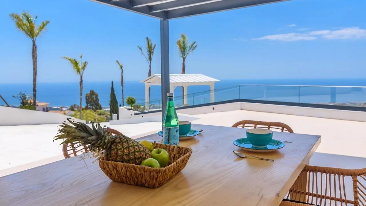 Casa What A Life Sayalonga By Ruralidays Spanien