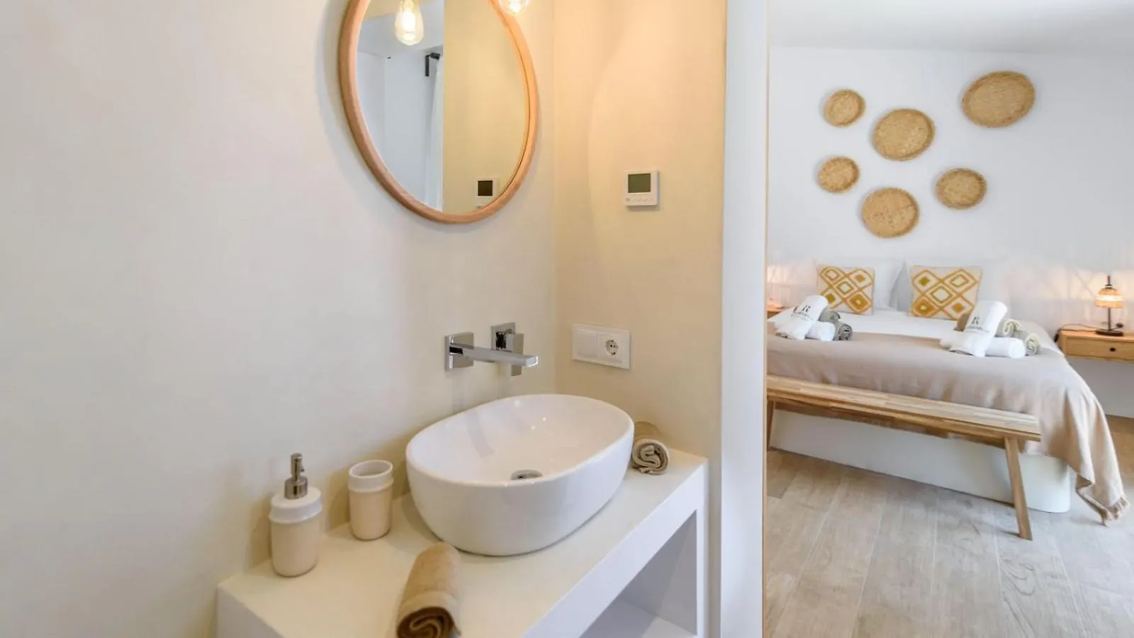 Casa What A Life Sayalonga By Ruralidays Holiday home